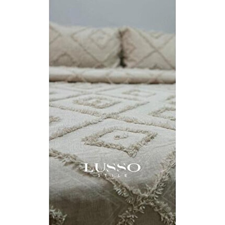 Lusso Stile Cappuccino Çift Kişilik Yatak Örtüsü 250X260 Geometrik Desen ve Şönil Malzeme Özellikleri - 240 x 250 cm - Bej Yatak Örtüsü Fiyatı