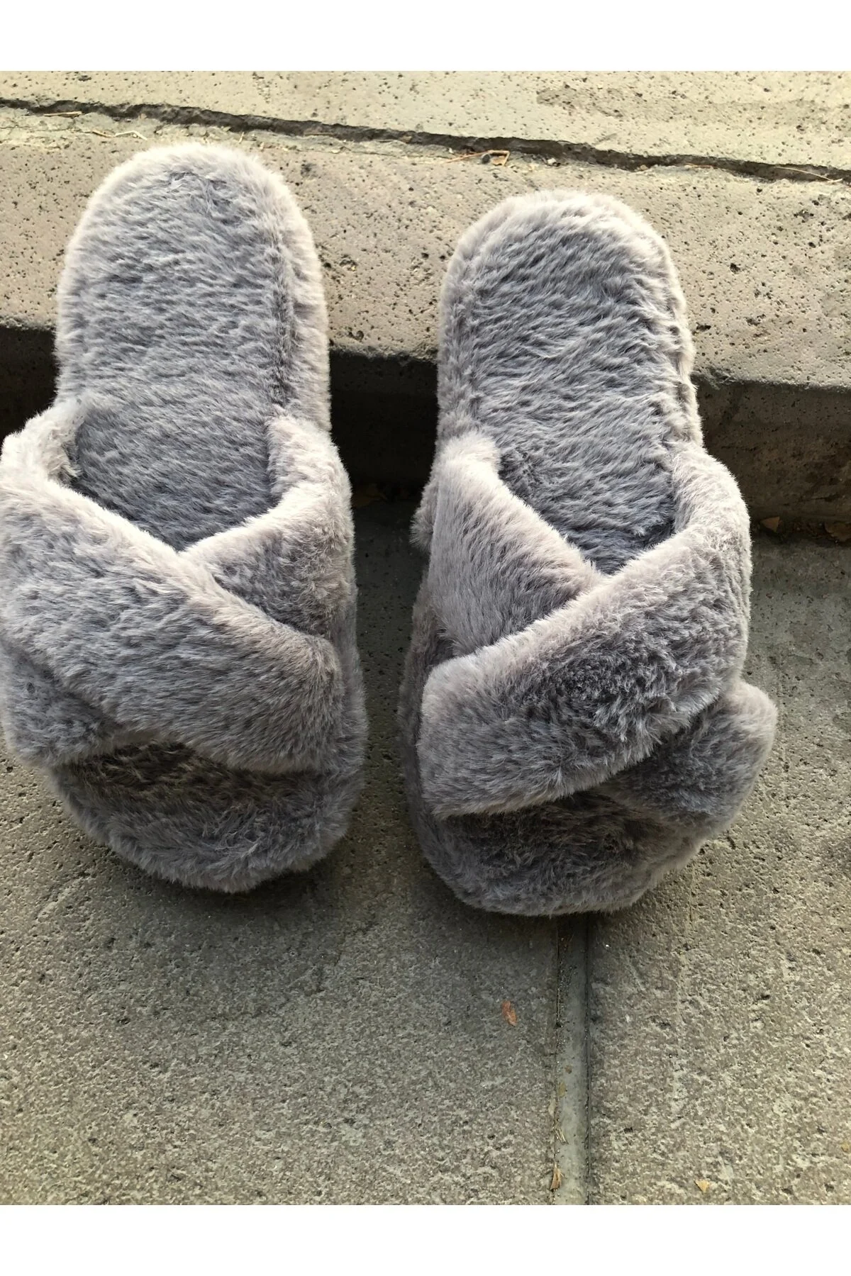 Mare Füme Tüylü Ev Terliği 36 Beden" Unisex Sandalet Fiyatı