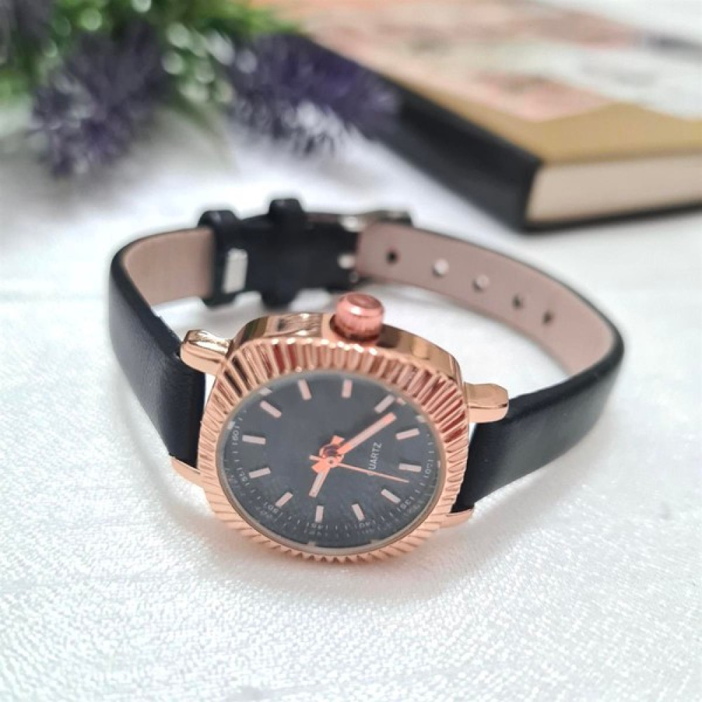 Marlas Marlas, Rose Gold Kasa, Siyah Deri Kordonlu, Vintage Kadın Kol Saati, Kadın Aksesuar, Minimal Tasarım, Retro Tasarım Kol Saatleri Fiyatı