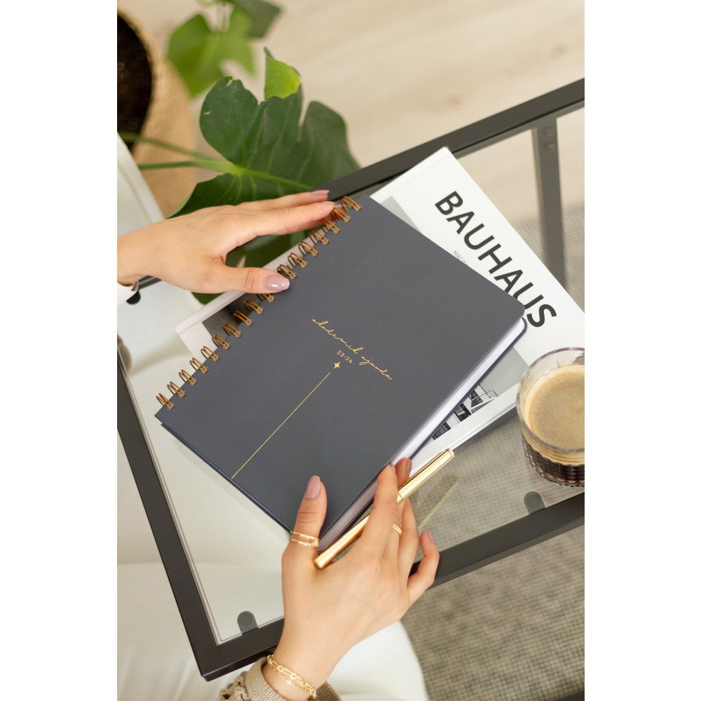 Matt Notebook 2023-2024 Akademik Ajanda - 17 Aylık Siyah Ajanda Fiyatı