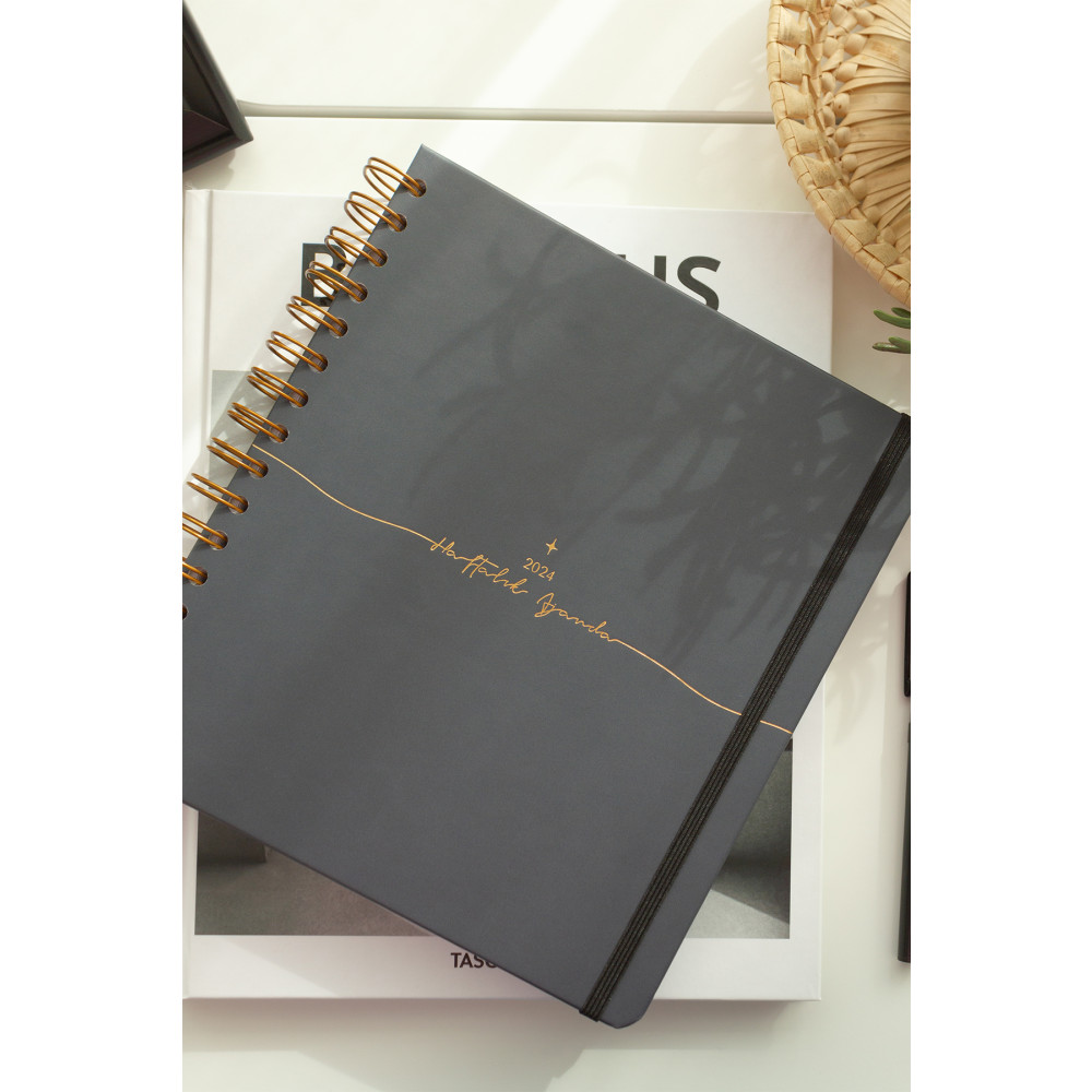 Matt Notebook 2024 Yılı Haftalık Kare Ajanda - 12 Aylık Siyah Ajanda Fiyatı