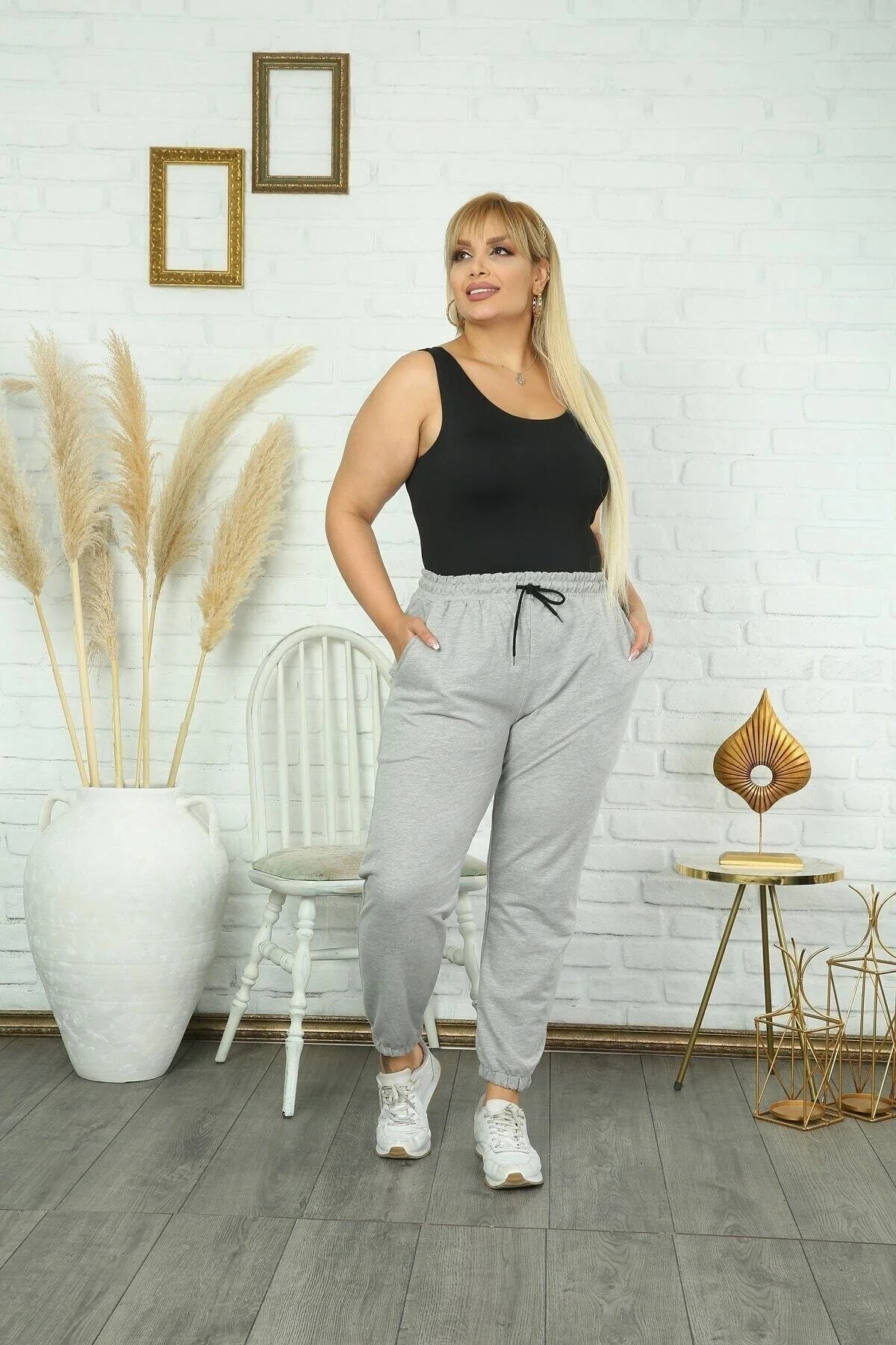 Maxi İdol Kadın Büyük Beden Gri Renk Eşofman Altı Ürün Iki Iplik Likralıdır XL/2XL Beden" Giyim & İç Giyim Fiyatı