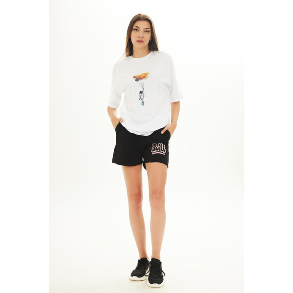 Mezzo O Yaka Oversize Astronot Baskılı T-Shirt Beyaz Bayan T-shirt Fiyatı