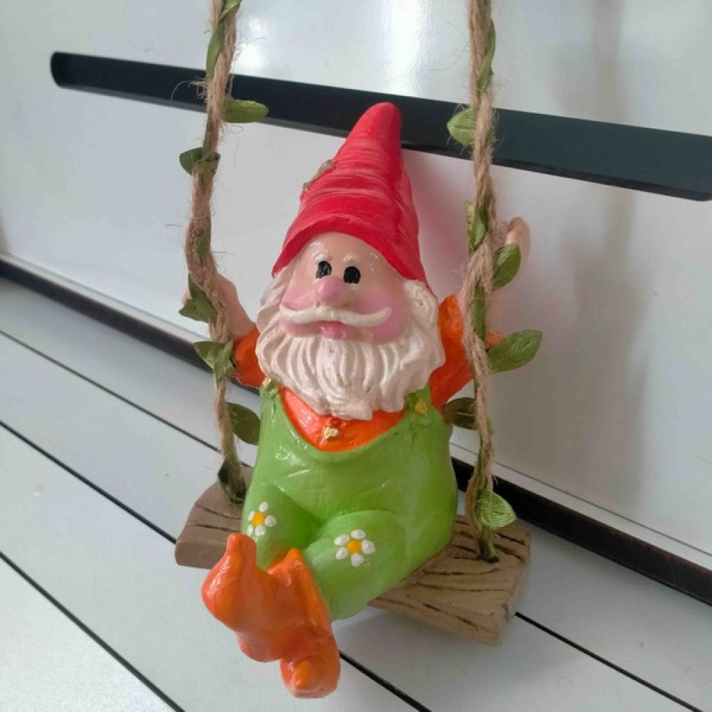Mini Hobi Ev 13 cm Salıncaklı Cüce Duvar Süsü , Dekoratif Aksesuar , Balkon Süsü , Çocuk Odası Biblo Biblo Fiyatı
