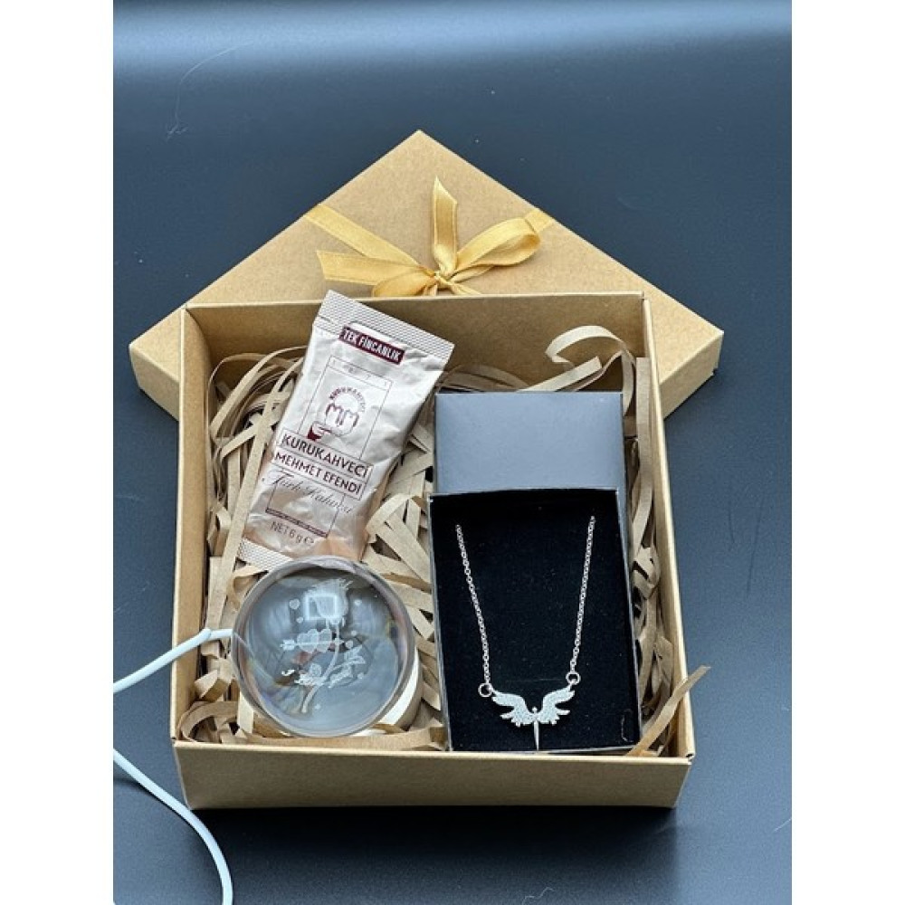 Mirabella Gift Kraft Kutu Içerisinde Renk Değiştiren LED Işıklı Cam Küre,zirkon Kolye ve Tek Içimlik Kahve Altın, Takı & Aksesuar Fiyatı