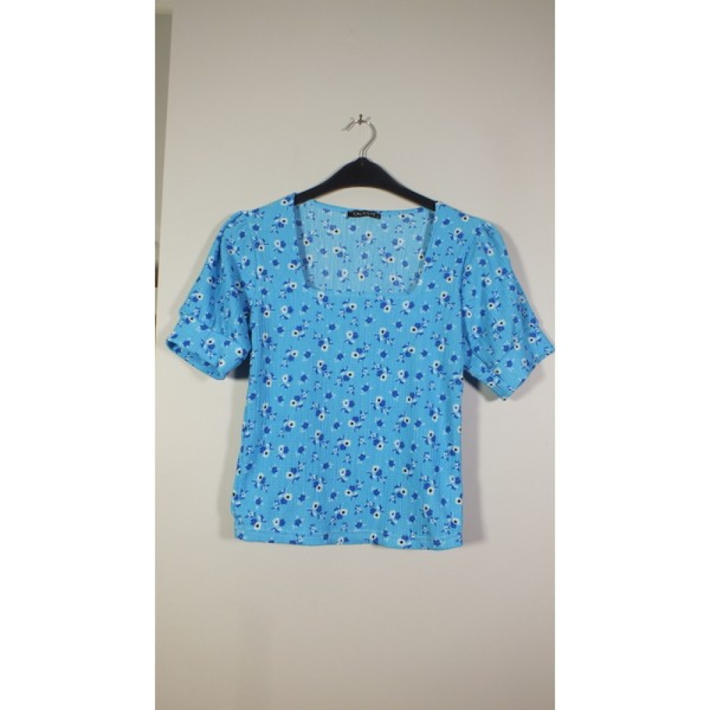 Mirta Butik Çiçek Desenli Balon Kol Kare Yaka Kısa Kollu T-Shirt Bayan T-shirt Fiyatı