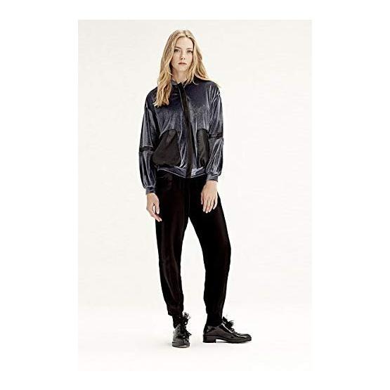 Mizalle Gri Organze Detaylı Kadife Bomber