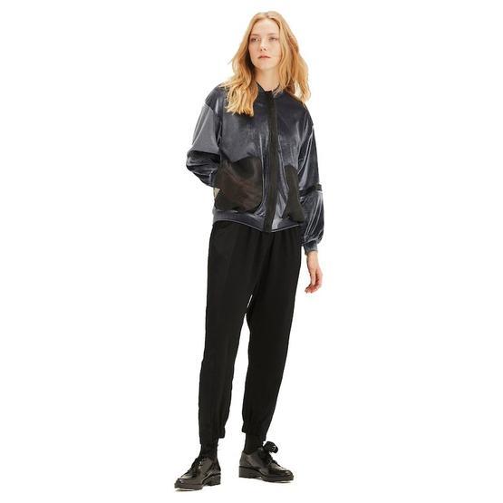 Mizalle Gri Organze Detaylı Kadife Bomber