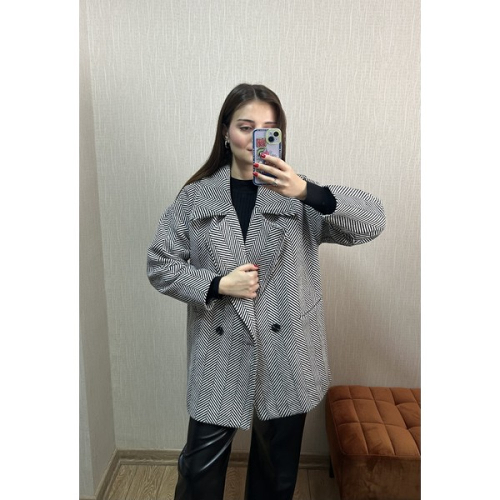 MLS Butik Siyah Beyaz Balıksırtı Oversize Kaşe Kaban Kadın Kaban Fiyatı