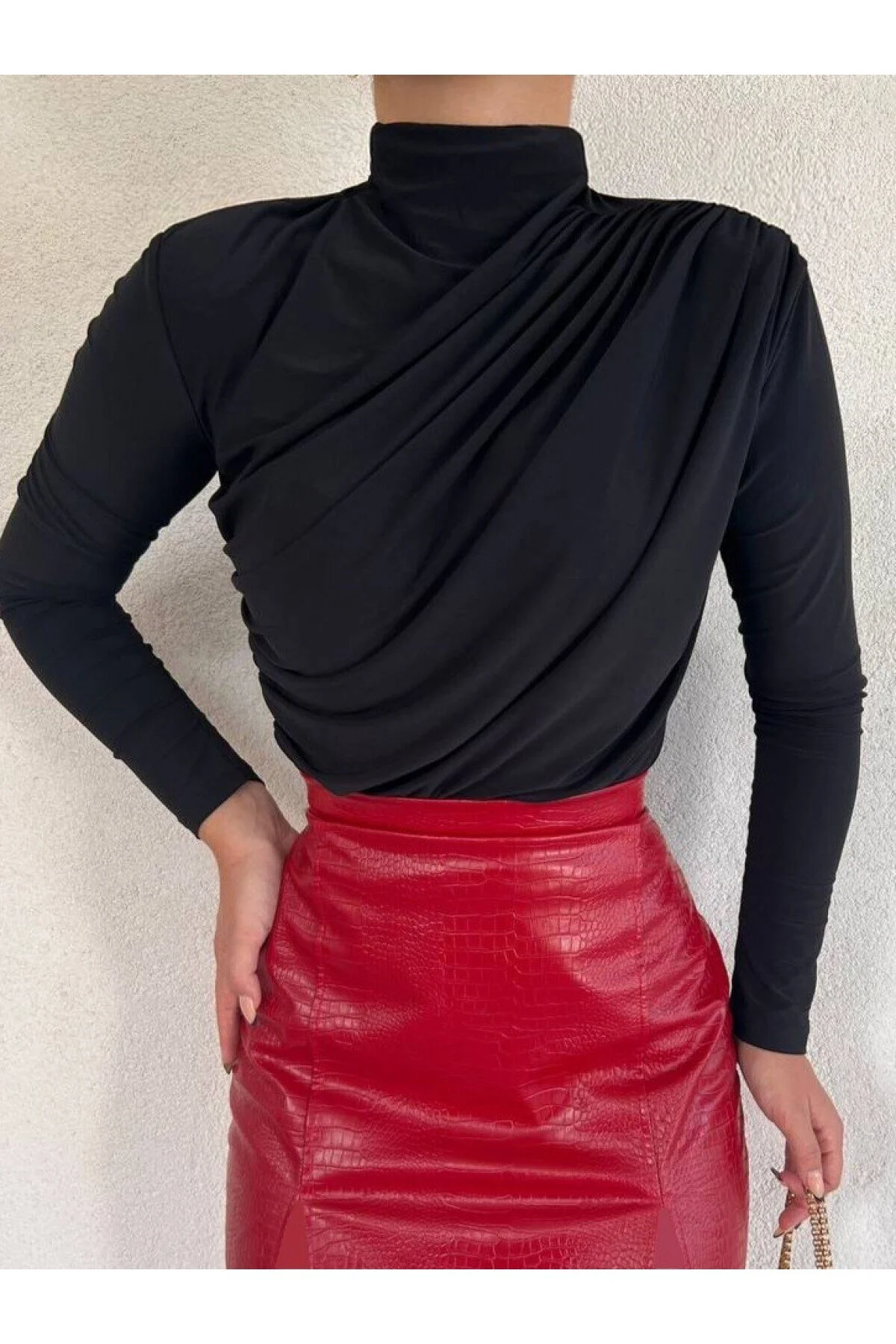 Modamorfo Yarım Boğaz Büzgülü Sandy Bluz 38 Beden" Bluz Fiyatı