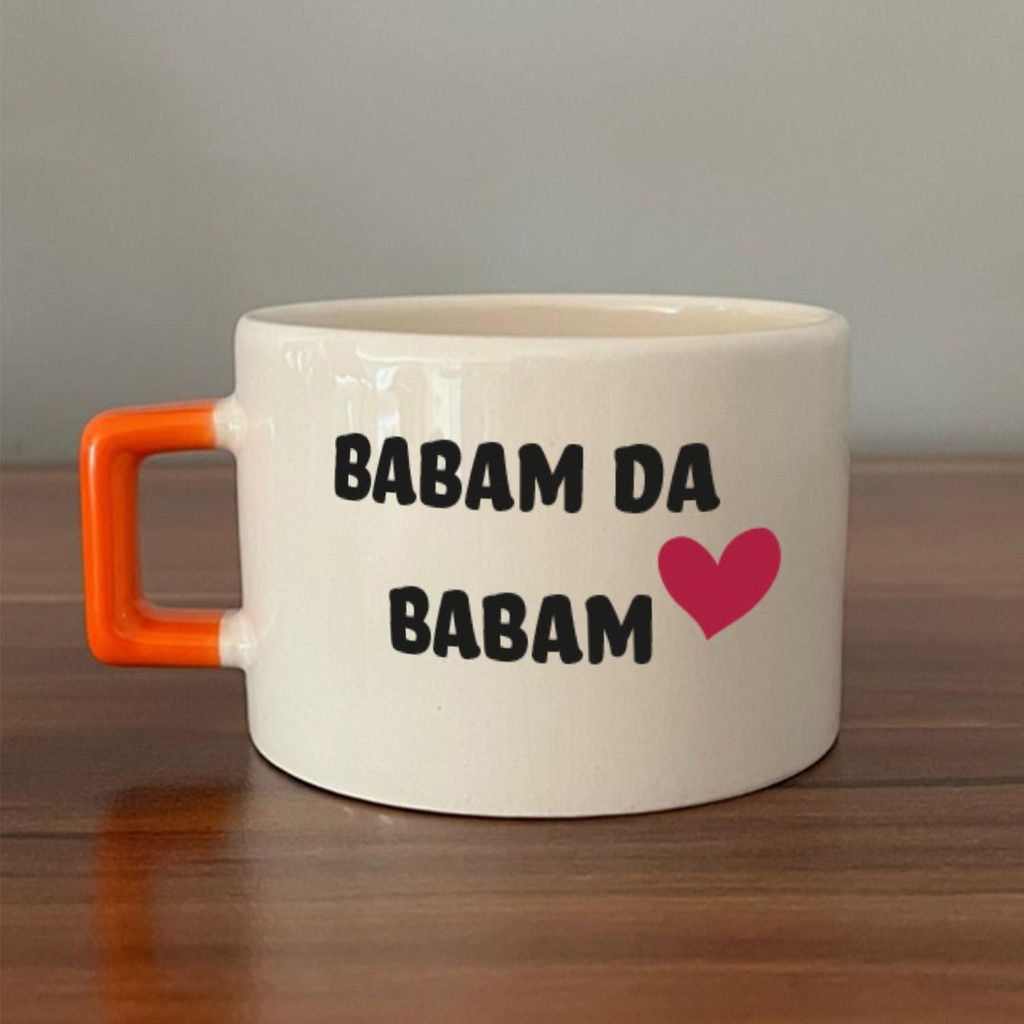 Mor Mürekkep Babam Da Babam Baskılı Turuncu Kulplu C Fincan - Açık Gri - Beyaz - 200 ml Fincan / Bardak / Kahve Takımı Fiyatı