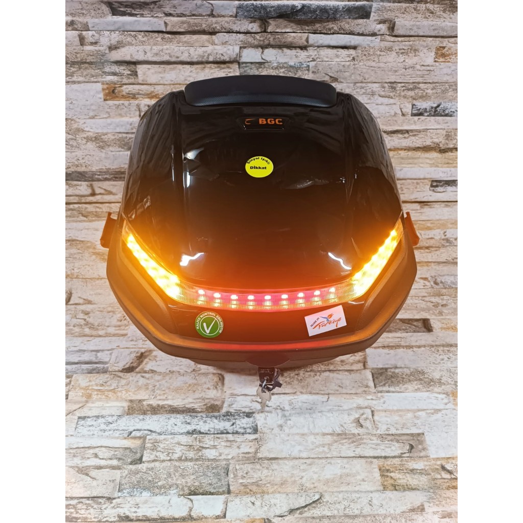 Motosiklet Arka Çanta 33 Lt Siyah Sinyal ve Stop Işıklı Diğer Fiyatı