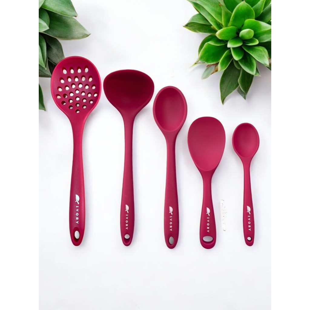 Multiamo İvory Isıya Dayanıklı Silikon Kepçe Kevgir Seti 5 parça 28 CM / 22 CM / 20 CM Kaşık 28 CM Kepçe/kevgir - Fuşya Çatal / Kaşık / Bıçak Takımları Fiyatı