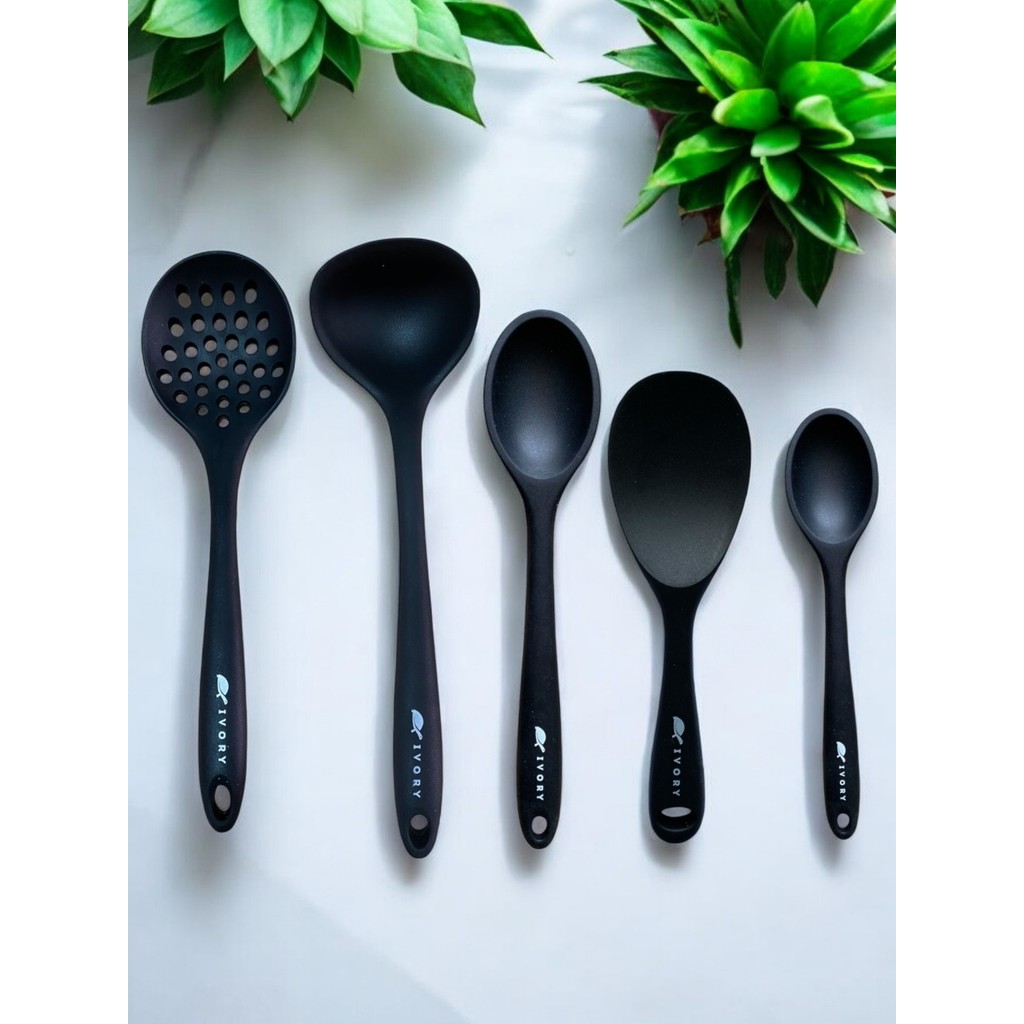Multiamo İvory Isıya Dayanıklı Silikon Kepçe Kevgir Seti 5 parça 28 CM /22 CM / 20 CM Kaşık 28 CM Kepçe/kevgir - Siyah Çatal / Kaşık / Bıçak Takımları Fiyatı