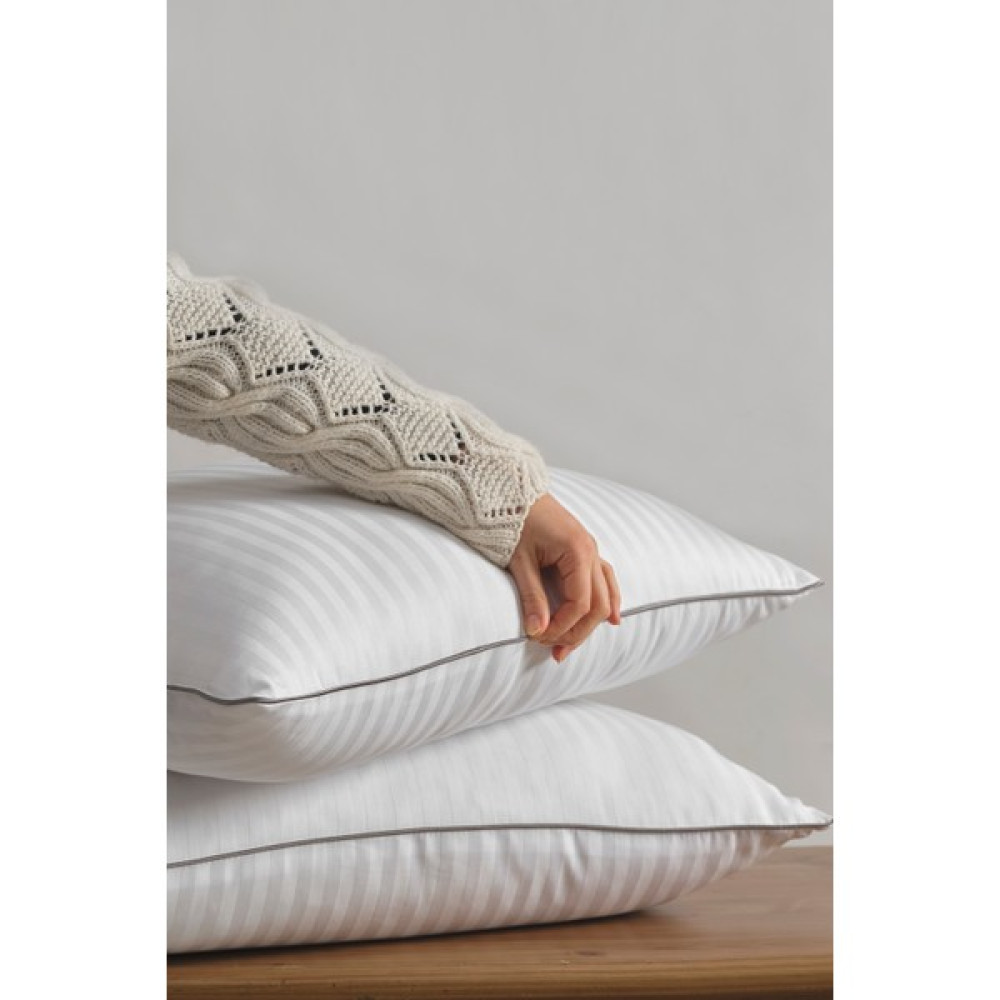 Nakkısh Plain Serisi Saten Kılıfklı Mikro Jel Yastık 50X70CM - 50 x 70 cm - Beyaz Yastık Fiyatı