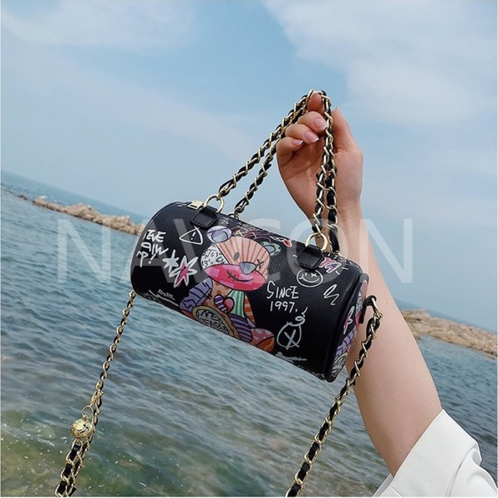 Navcon Kadın Anime Graffiti Sevimli Ayı Karikatür Kız Omuz Taşınabilir Crossbody Zincir Silindir Çanta (Yurt Dışından) Bayan Sırt Çantası Fiyatı