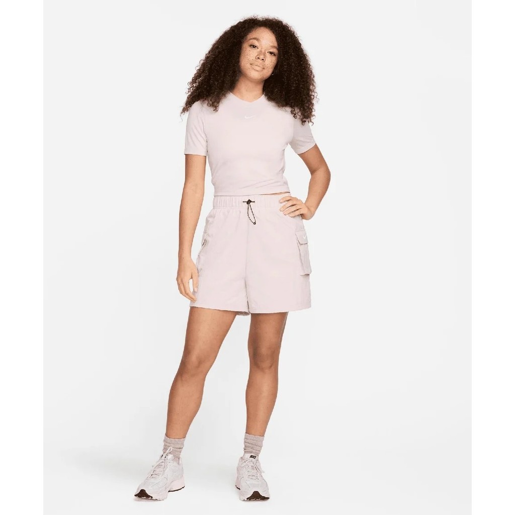 Nike Sportswear Essential Woven Yüksek Belli Astarlı Kadın Mor Şort - Kargo Cepli - DM6247-019 Bayan Şort Fiyatı