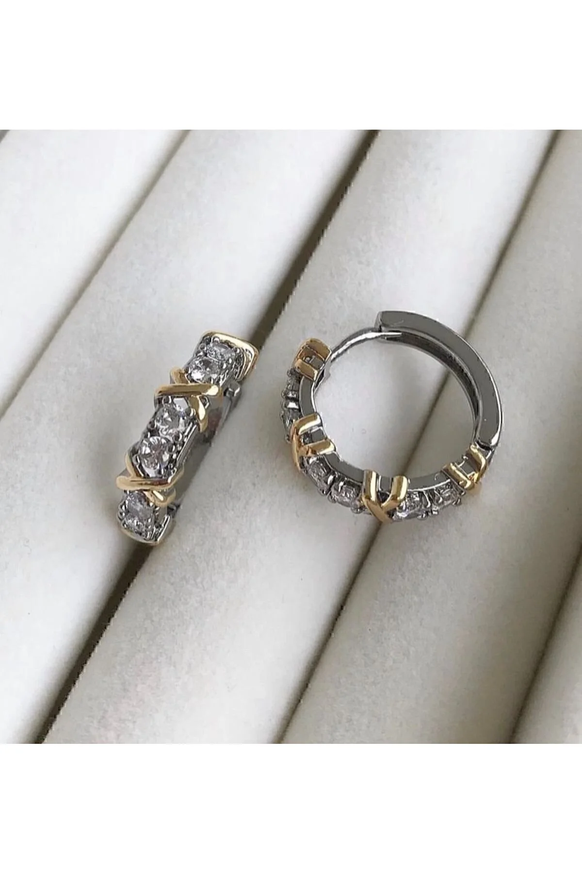 NİLLS STORE İthal Özel Seri Tiffany X Halka Küpe 1 Beden" Bijuteri Küpe Fiyatı