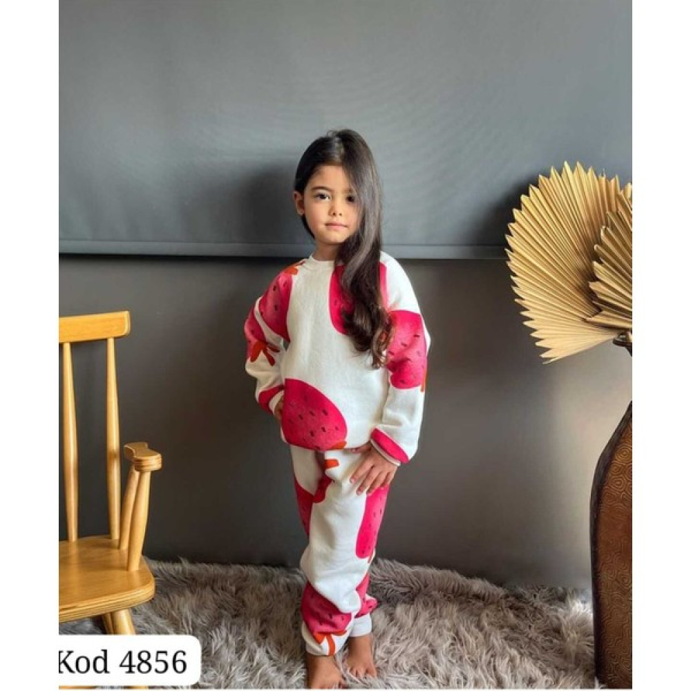 Nisan Kids Kışlık Kız Çocuk- Bebek Çilek Detaylı 3 Iplik Kalın Kumaş Polarlı %100 Pamuk Eşofman Takım Kız Çocuk Giyim Takımı Fiyatı