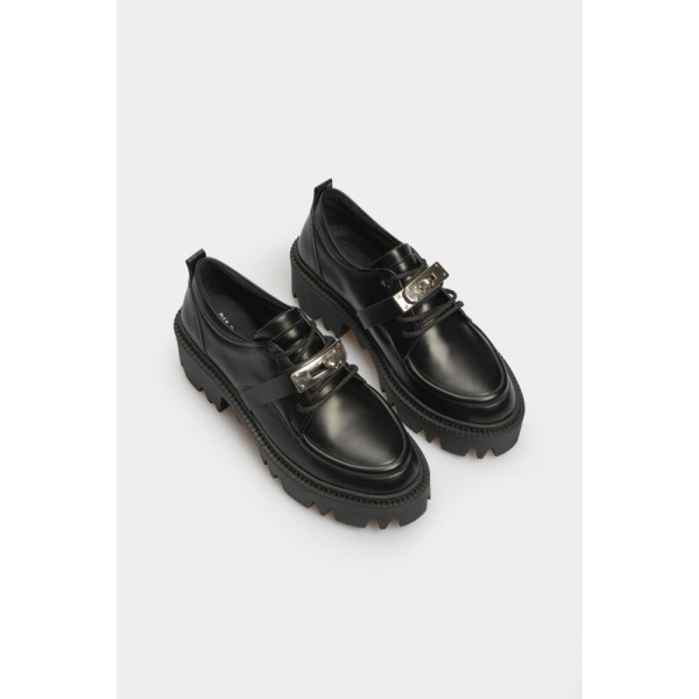Nişantaşı Shoes Zaina Siyah Mat Rugan Aksesuar Detay Kalın Taban Kadın Ayakkabı Babetler Fiyatı