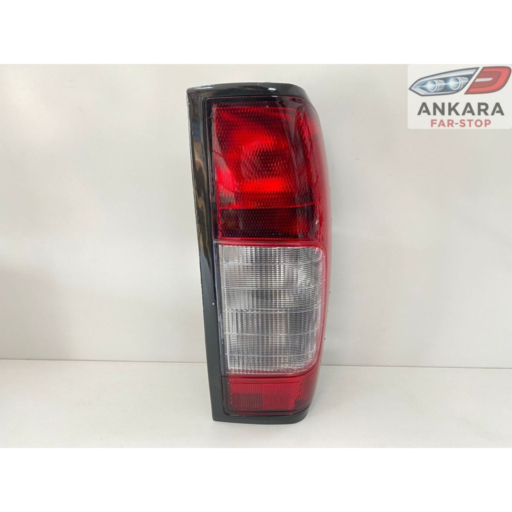 Nissan YD25 Skystar 2003-2012 Stop Lamba Sağ - Kırmızı Diğer Fiyatı