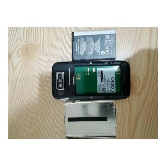 Nokia E72 16 GB 3.36 İnç Akıllı Cep Telefonu Siyah