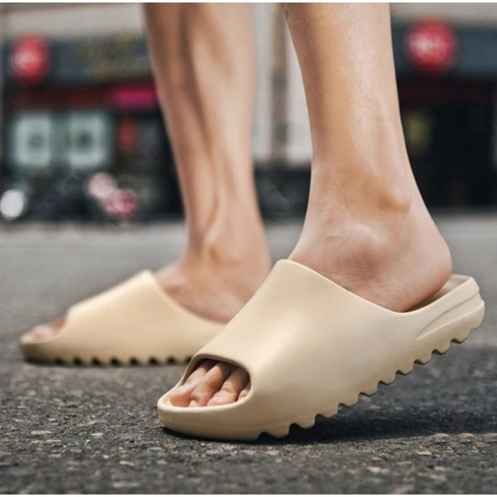 Odesa Ayakkabı Market Yeezy Fashion Terlik Kadın Terlikleri ve Sandaletleri Fiyatı