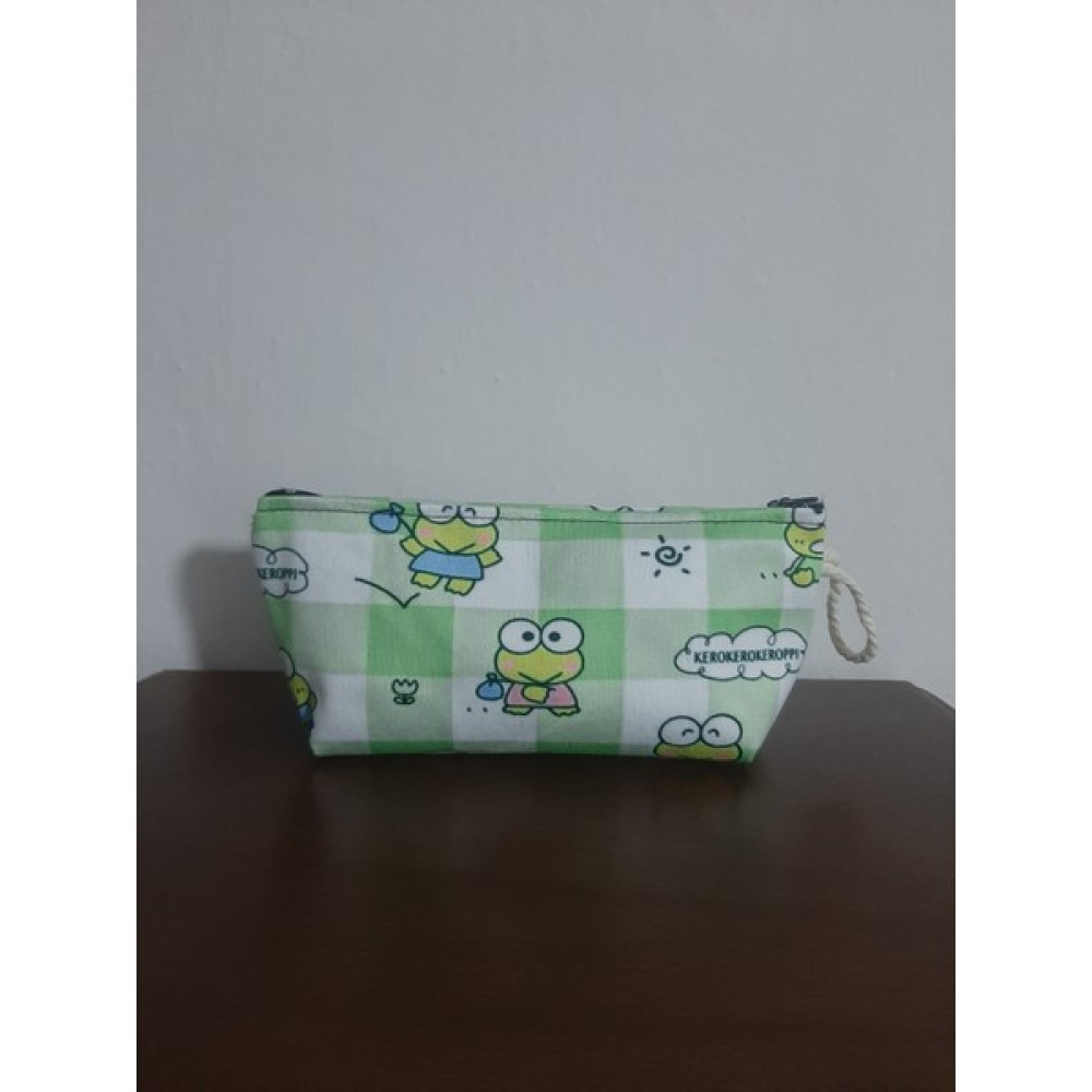 Owl Bag Kawai - Keropi Kurbağacık Desenli Tasarım Kalemlik - Makyaj Çantası Kalemlik (Kalem Kutusu) Fiyatı