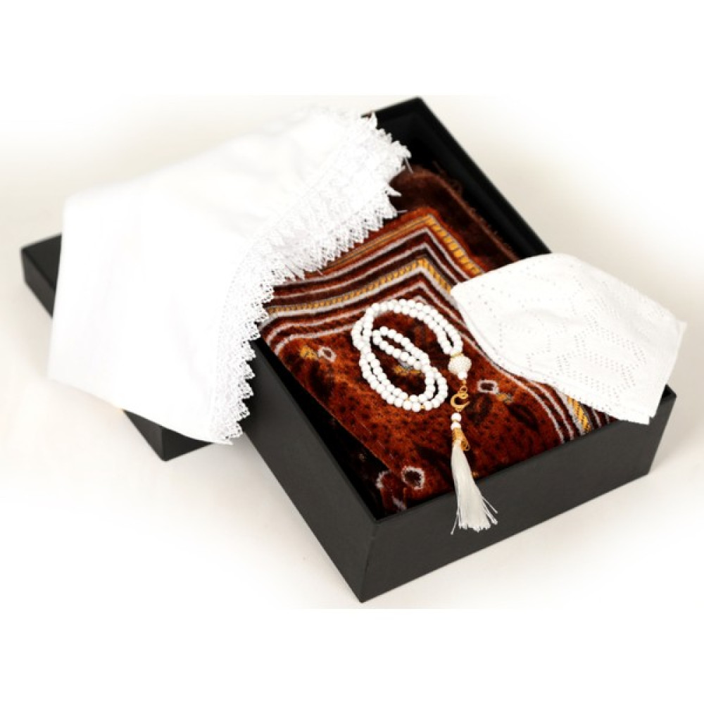 Öz Kadife Seccade Seti, Hac Hediyelik, 4'lü Set, Tespih, Kadife Seccade, Takke, Güpürlü Namaz Örtüsü, - Kahverengi - 70 x 110 cm Seccade Fiyatı