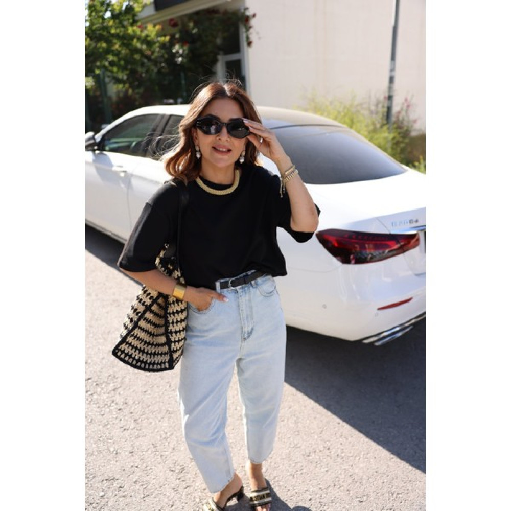 Özge Özgenç Bisiklet Yaka Tok Doku Basic Bayan T-shirt Fiyatı