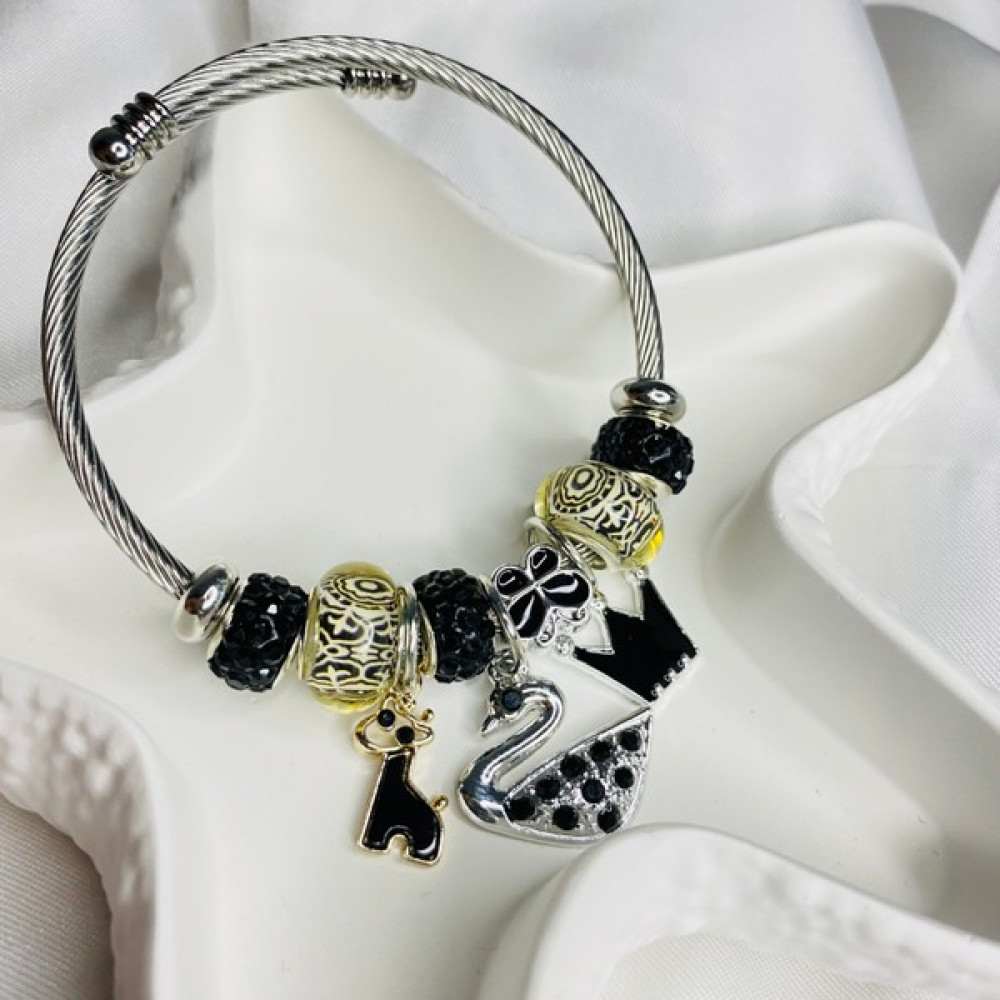 Paradoks Store Siyah Taşlı Kuğu Charmlı Pandora Bileklik - Gümüş Altın, Takı & Aksesuar Fiyatı