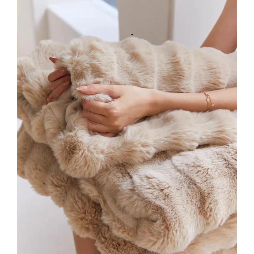 Peluş Koltuk Şalı Pofuduk Koltuk Örtüsü Bubble Koltuk Örtüsü Açık Bej 150 x 100 cm Anne Bebek Oyuncak Fiyatı