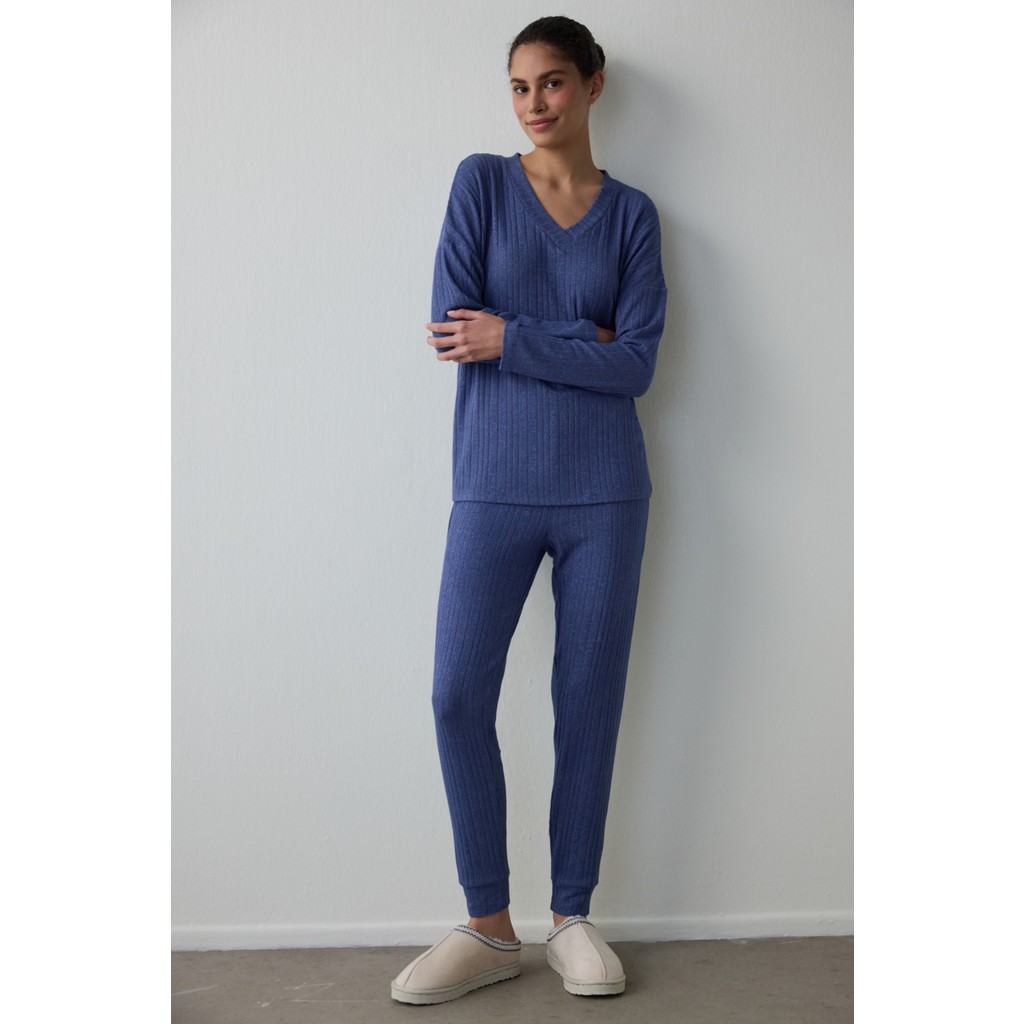Penti Lacivert Cozy V Yaka Uzun Kollu Kadın Pijama Takımı Termal Etkili Rahat Kumaş Kadın Pijama Fiyatı