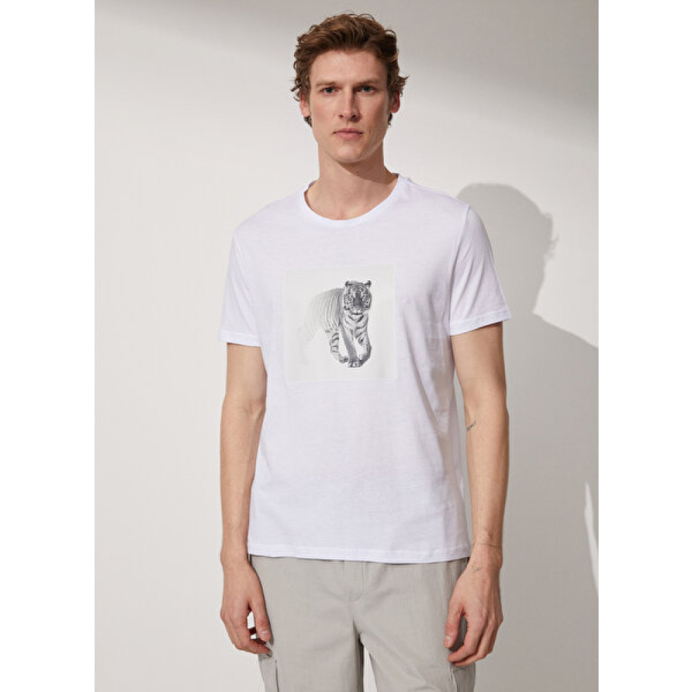 People By Fabrika Bisiklet Yaka Baskılı Beyaz Erkek T-Shirt M021 Erkek T-shirt Fiyatı
