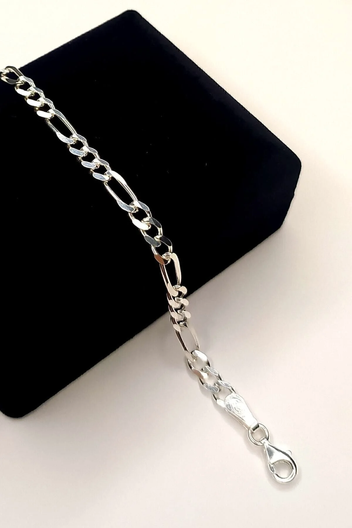 Piraye Silver Gümüş 4.4 Mm Figaro Bileklik 21 Cm" Gümüş Bilezik Fiyatı
