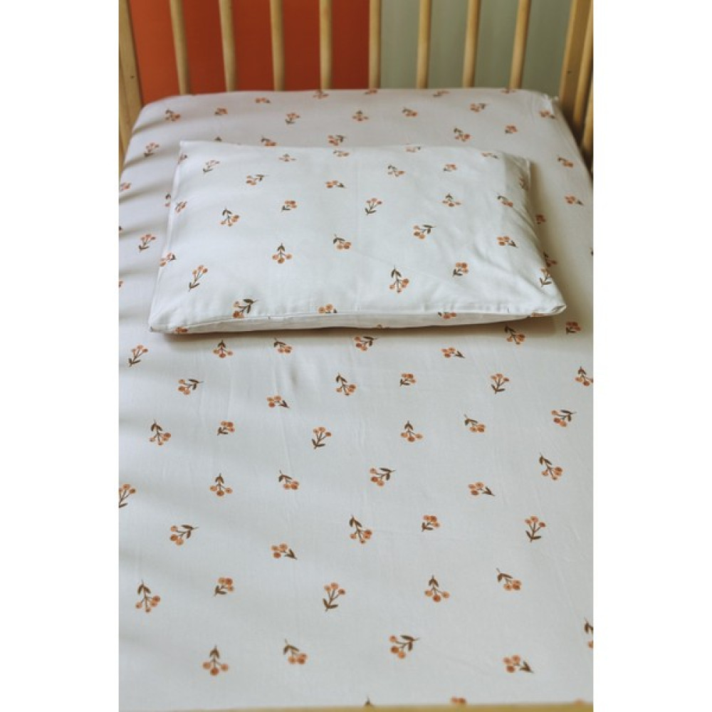 Pithy Pamuk Saten Bebek Lastikli Çarşaf Takımı (80X160+ 25 Cm)-Winter Berries - 80 x 160 cm - Ekru Oto Boyaları Fiyatı