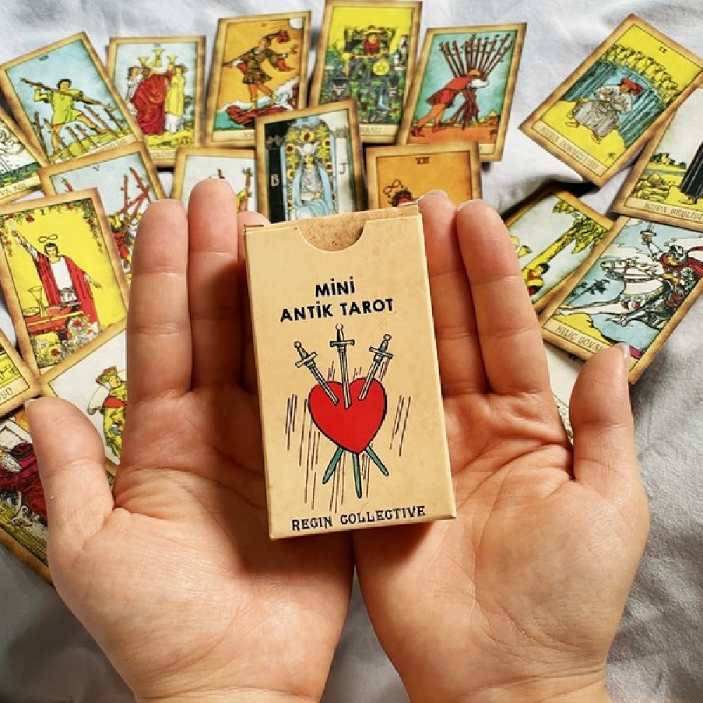 Planet Butik 78 Kartlı Regin Mini Antik Tarot Destesi / Cep Boy Oyun Takımları Fiyatı