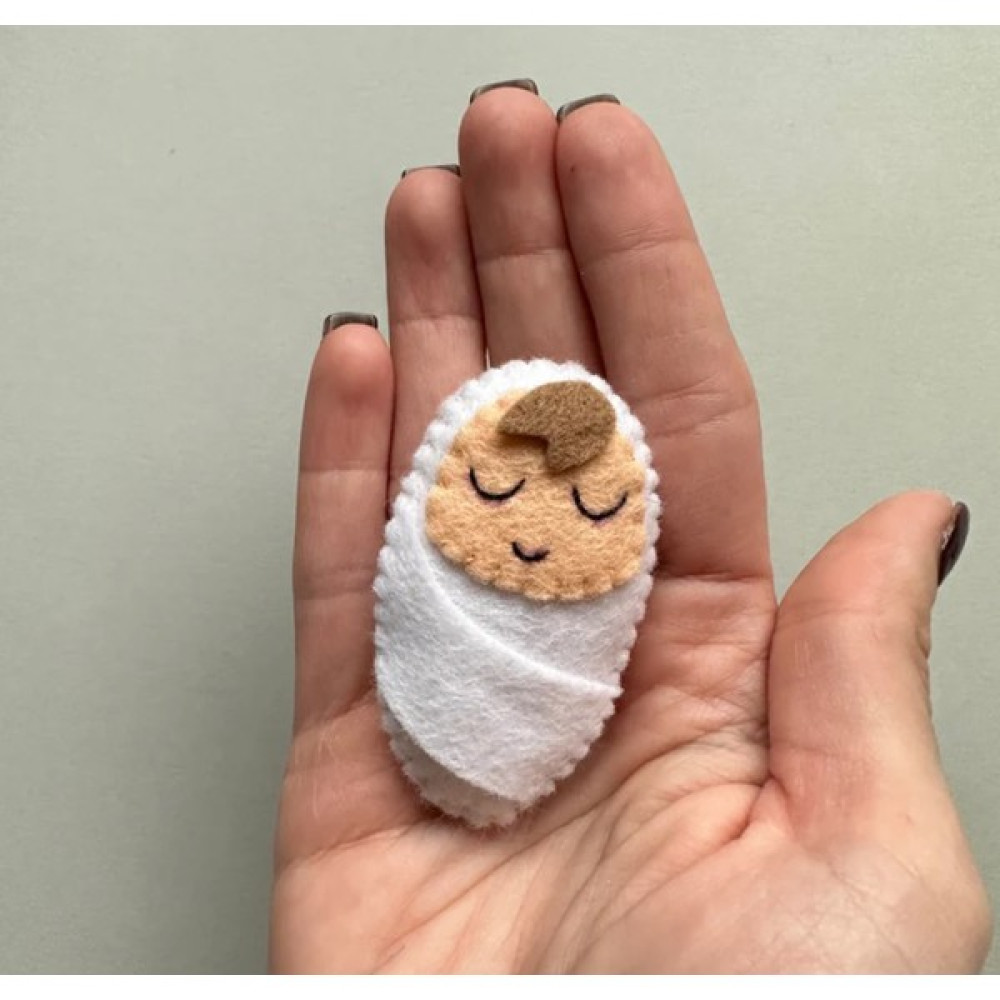 Playseba Sevimli Minik Kundakta Bebek - %100 El Yapımı Organik Keçe Oyuncak - Evcilik Oyun Tamamlayıcı Oto Boyaları Fiyatı