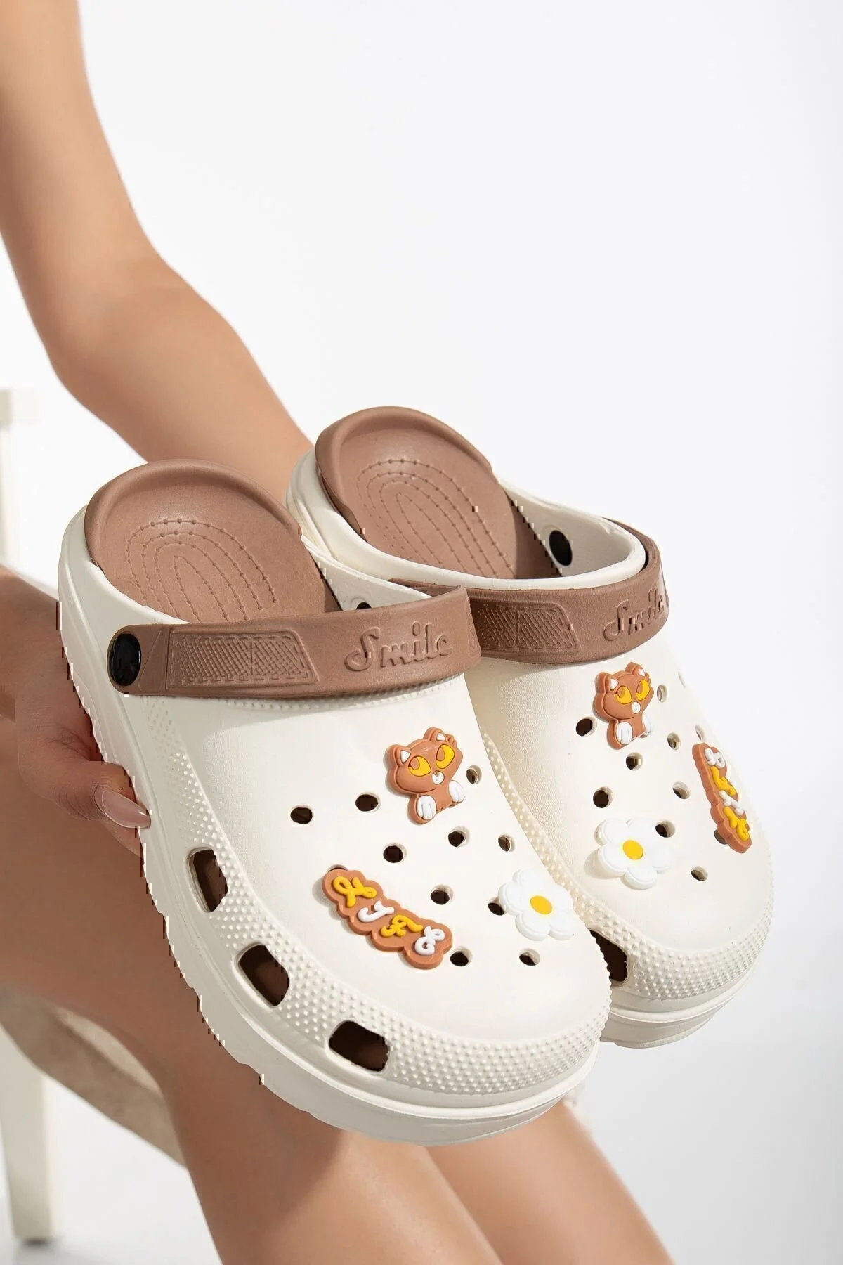 PLN SHOES Rahat Tabanlı Yüksek Ölçekli Hastane Aşçı Hemşire Doktor Terliği 36 Beden" Unisex Sandalet Fiyatı