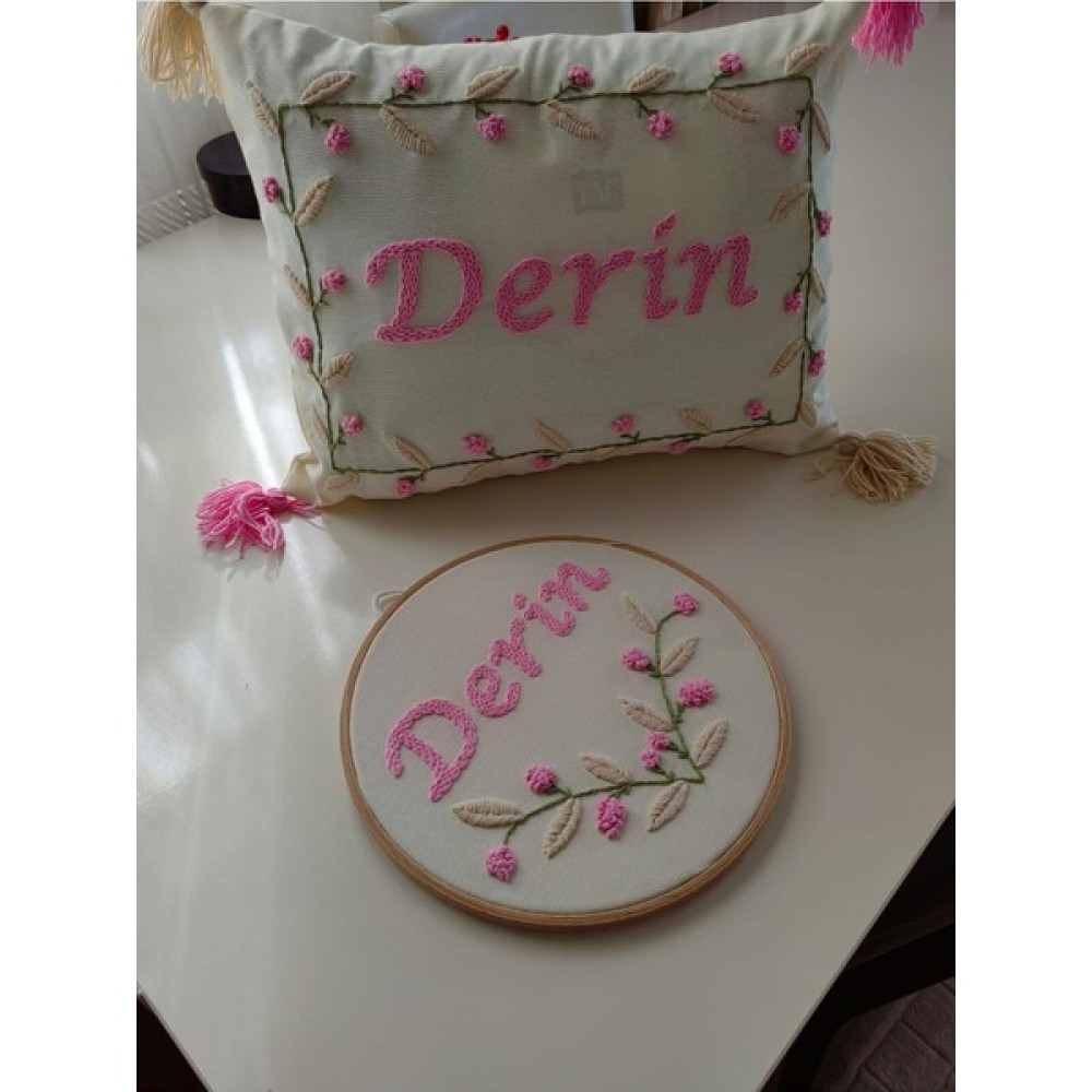 Punch Passion Işlemeli Isimli Kapı Süsü ve Takı Yastığı Takımı,bebek Hediyelik (Iç Dolgusuz) - Ekru - 0 - 3 Yaş Bebek Kapı Süsü Fiyatı