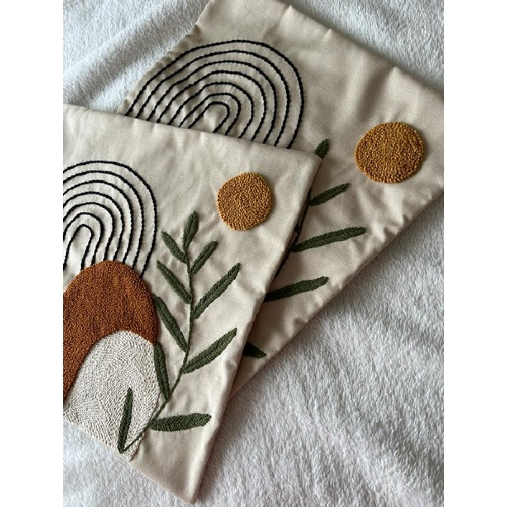Punch Passion Punch Nakışı ile Işlenmiş Dekoratif Kırlent Kılıfı (%100 El Işlemesi) - 42 x 42 cm - Ekru Kırlent / Mobilya Yastığı Fiyatı