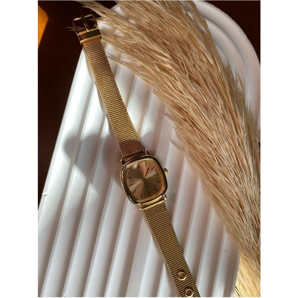 Quartz Bs Stıll Hasır Kordon Minimal Kadın Kol Saati Modern Gold Renk Vintage Quartz - Altın Akıllı Saat Aksesuarı Fiyatı
