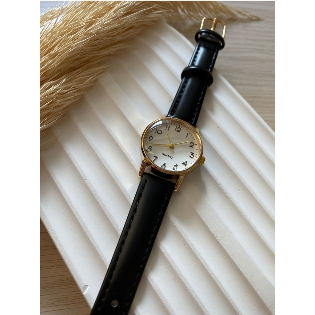 Quartz Bs Stıll Minimal Vintage Kadın Kol Saati Retro Quartz Deri Kordon 1 Adet - Siyah Diğer Fiyatı