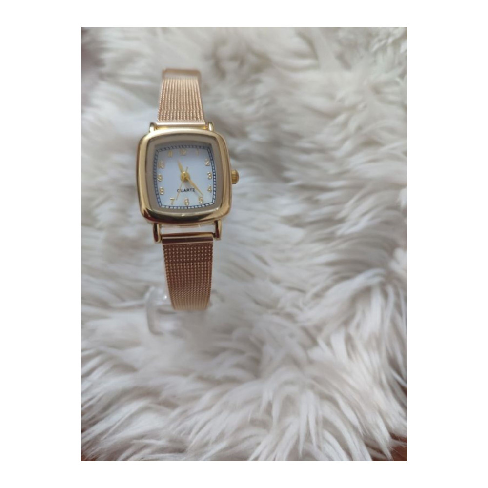 QUARTZ Hasır Kordon Minimal Kare Rakamlı Model Saat (GOLD) Saat Fiyatı