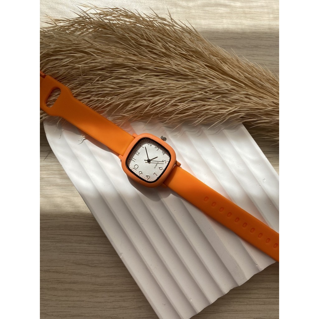 Quartz Retro Minimal Vintage Deri Kordon Kadın Kol Saati Silikon Model - Turuncu Diğer Fiyatı