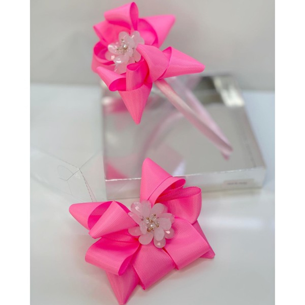 Queen Accessories Pembe 2'li Çiçek Broşlu Anne Kız Çocuk Bebek Kombin Saten Taç Toka Seti Toka, Taç & Saç Bandı Fiyatı