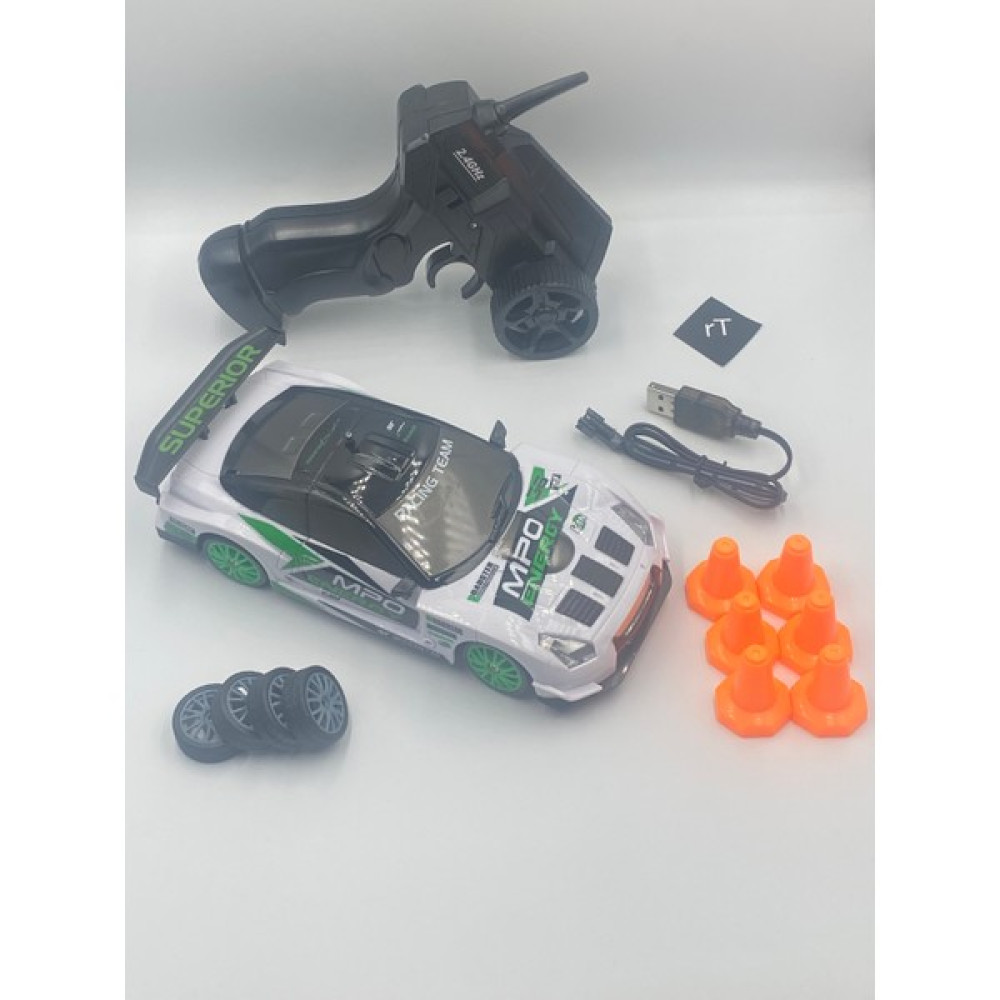 Rc Cars Uzaktan Kumandalı 2.4g Drift Oyuncak Araba (Beyaz) Oyuncak Araç Fiyatı