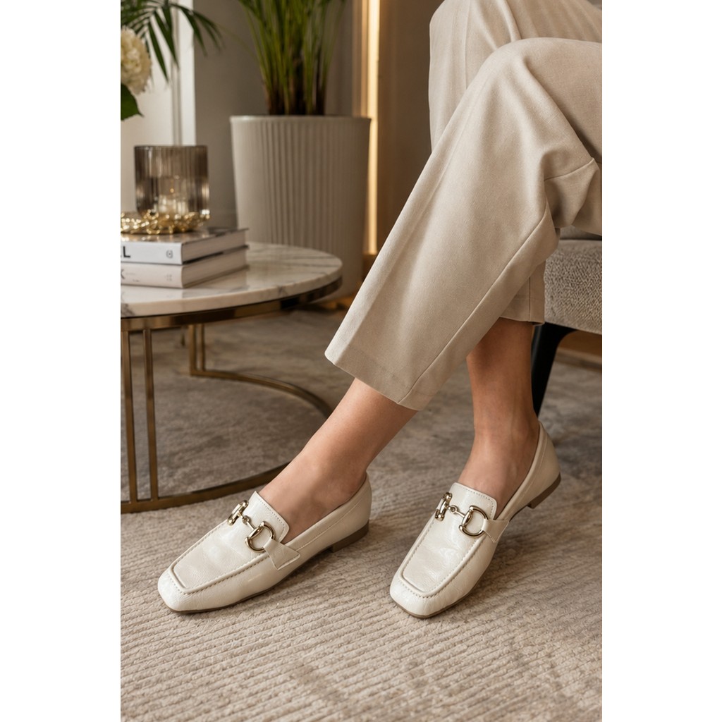 Renkli Butik Kadın Loafer Makosen Metal Tokalı Rugan Günlük Ayakkabı Ayakkabılar ve Çantalar Fiyatı