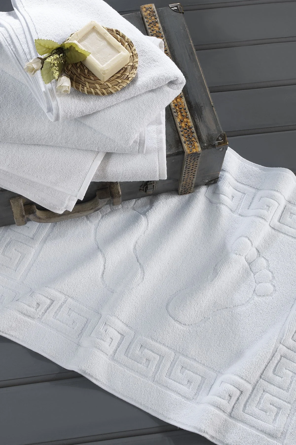 Riva Otel Ayak Havlusu %100 Pamuk Ayak Havlusu 50x70 Cm - Beyaz" Banyo Havlusu Fiyatı
