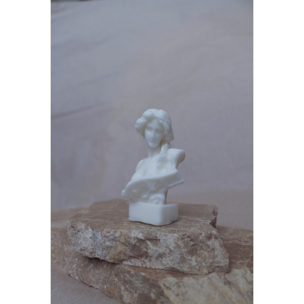 Rosart Collection Kadın Büst Heykel Mum Kokulu Parfümlü Soya Wax - Beyaz - 1 Adet Dekoratif Mum Fiyatı